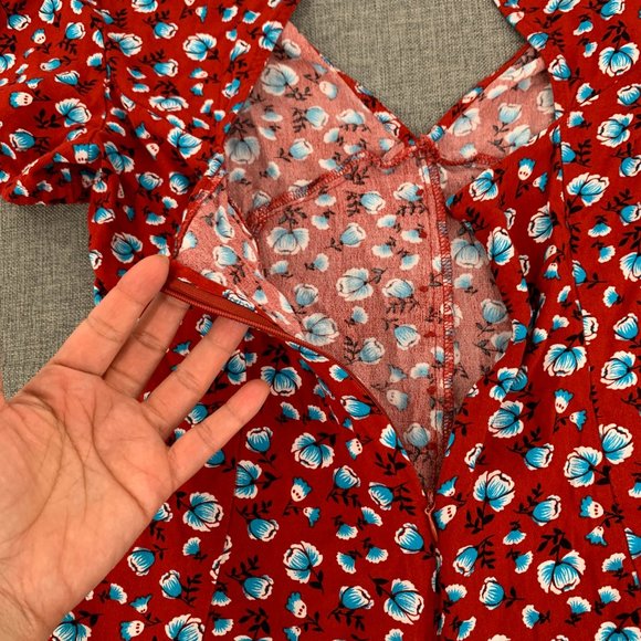 Forever 21 Cute Short Romper Medium Short Sleeve Low V-Neck Buttons Open Back - Picture 12 of 13